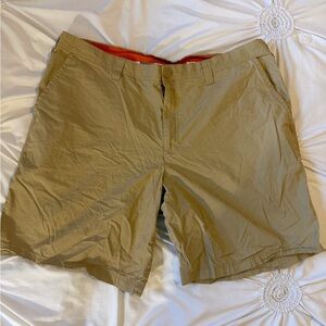 Columbia Men's Khaki Flat Front Shorts